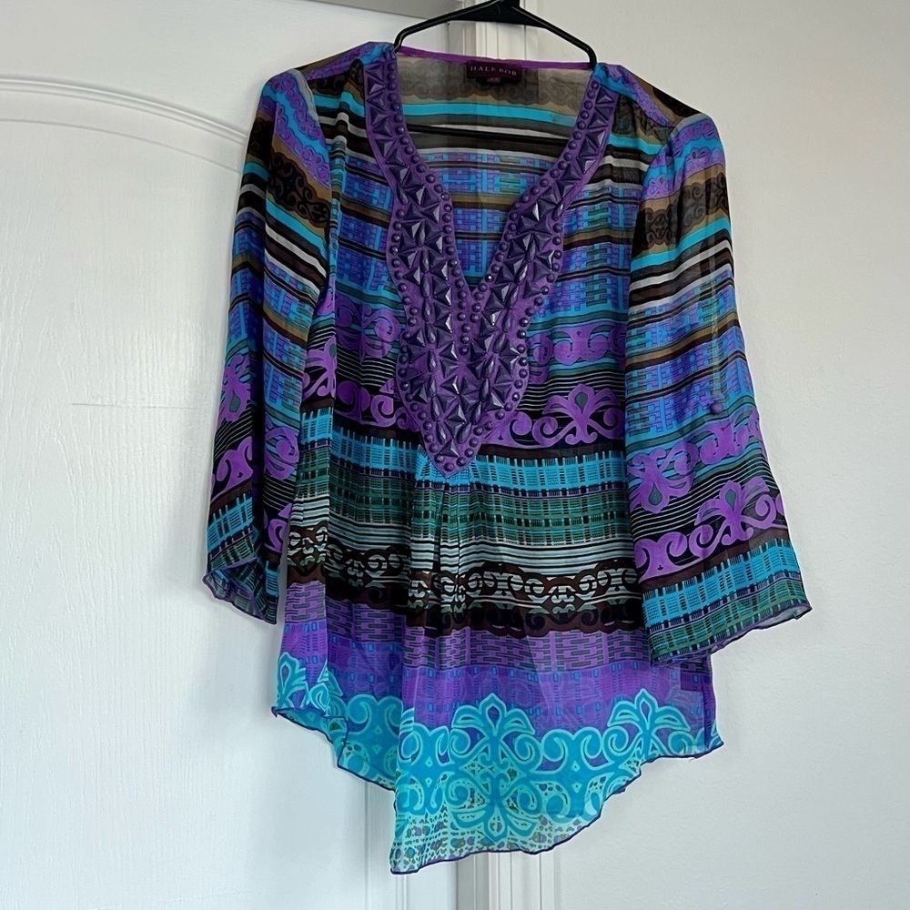 100% Silk Hale Bob Cabana Top with Purple Embellishments 💜💜 size xs